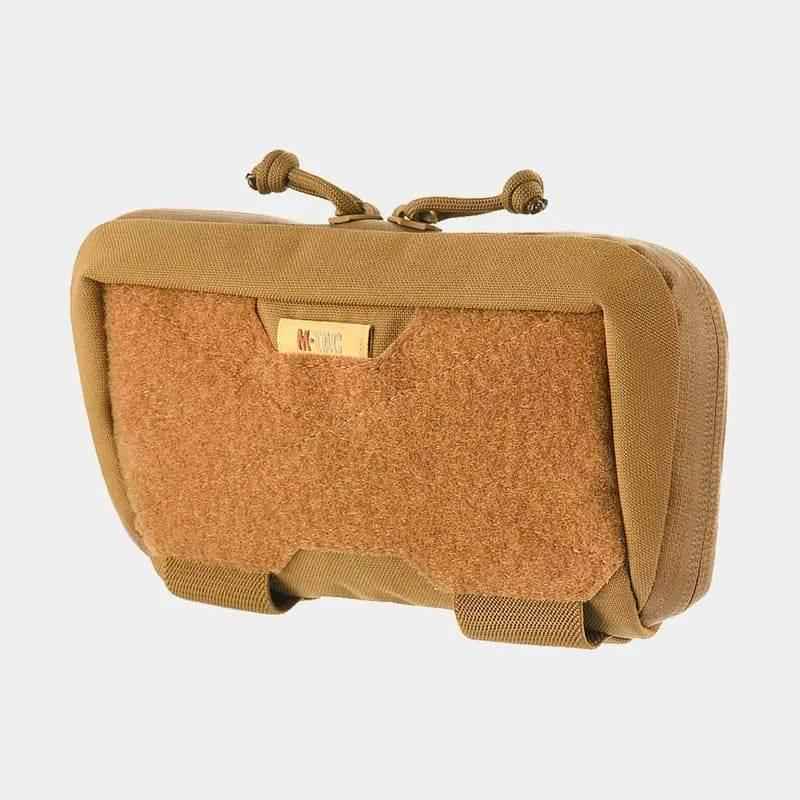 Bolsillo admin MOLLE color coyote, con cierre superior y panel interior de velcro